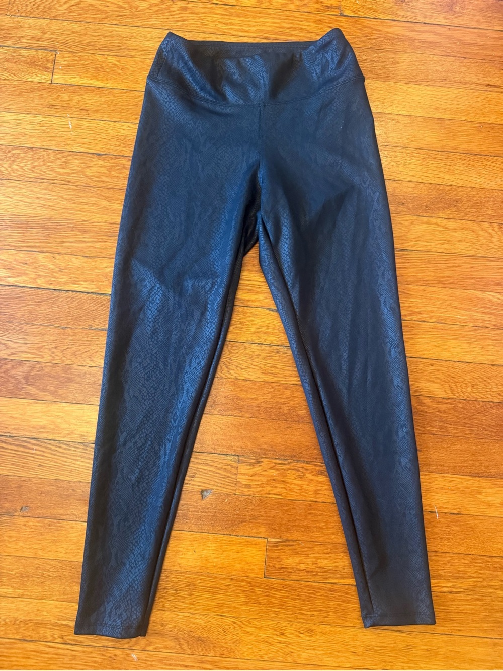 Express Black Snakeskin Faux Leather Leggings Size S NWT